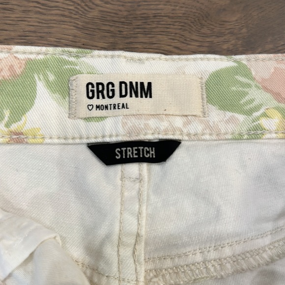 Flower print shorts - Picture 3 of 3